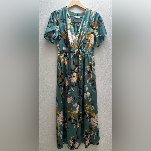 Floral Maxi Wrap Dress - Picture 5 of 6